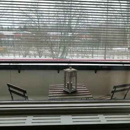 Rauhallinen Kaksio Hyvilla Yhteyksilla Tampereelle Pirkkala