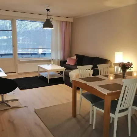 Διαμέρισμα Rauhallinen Kaksio Hyvilla Yhteyksilla Tampereelle